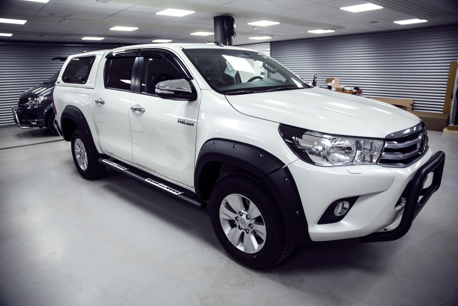 Skärmbreddare 6-delar HiLux 2016-.
