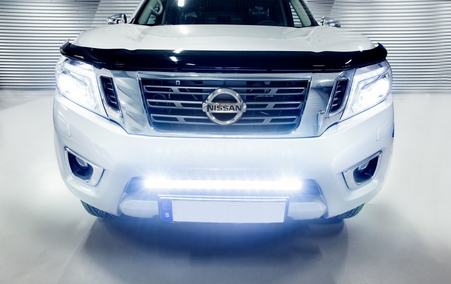 Infälld LED Ramp 670mm Nissan Navara.